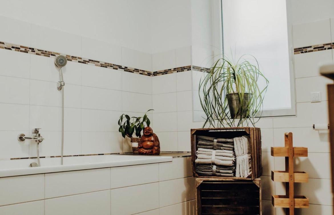 Mayen, Baeckerstr, Privatzimmer Nr1, Innenstadt, Naehe Nuerburgring & Burg Eltz, Gemeinschaftsbad מראה חיצוני תמונה